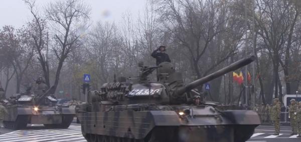 Repetițiile pentru parada de 1 Decembrie, date peste cap de vreme: "Concentrare maximă", ordinul comandantului