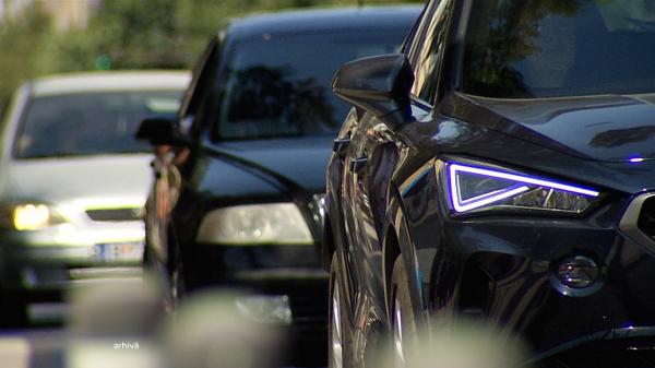 ANAF "trage pe dreapta" şoferii de ridesharing. Amenzi de milioane şi mii de maşini scoase din activitate