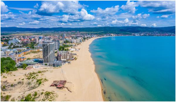Bulgaria "schimbă foaia" din vara anului viitor. Ce trebuie să știe românii înainte să își rezerve vacanța