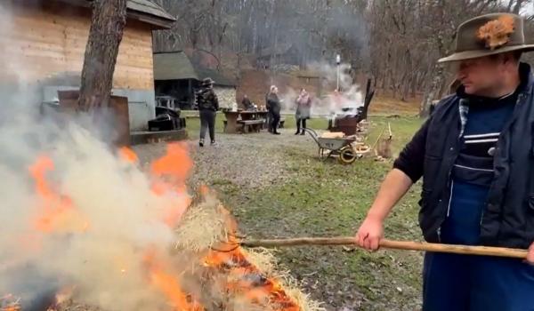 Ignatul, retrăit ca odinioară. Tradiții de Crăciun readuse la viață în muzeele din Cluj și Sibiu