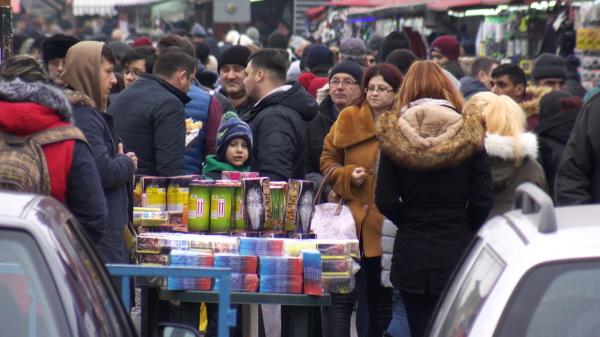 Depozit cu 4 tone de petarde, descoperit la Bacău. Bărbatul riscă 5 ani de închisoare