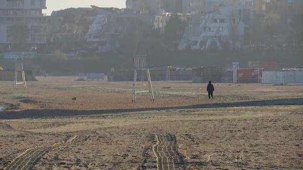 Fără PUZ, fără beach-bar: Turiştii ar putea găsi plajele din Constanţa goale vara viitoare