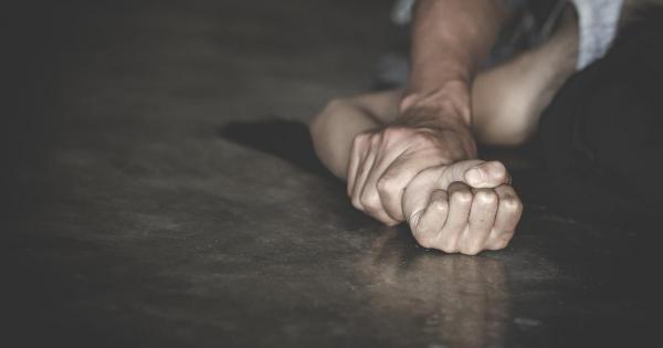 Profesor universitar de Etică din Iaşi, arestat după ce a fost acuzat de viol de o studentă