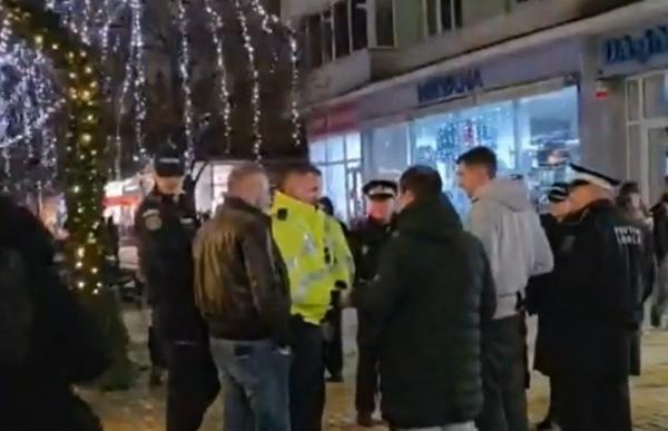 Femeie de 70 de ani, călcată de trenuleţul de Crăciun în Piteşti