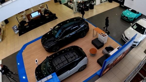 De ce sunt șoferii de hibride de trei ori mai expuși riscului de deces. Explicaţiile experţilor