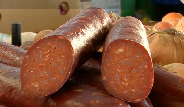 Cel mai bun produs de carne din România: "Ca să fie tradițional, trebuie să creștem porcii în curtea noastră"