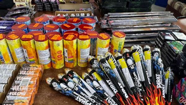 Poliţiştii din toată ţara au ieşit la "vânătoare" de petarde