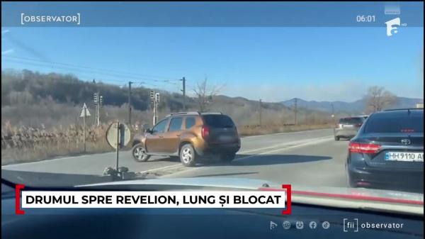 Revelion cu frână trasă: Haos pe şosele înainte de Anul Nou, din cauza ninsorilor abundente