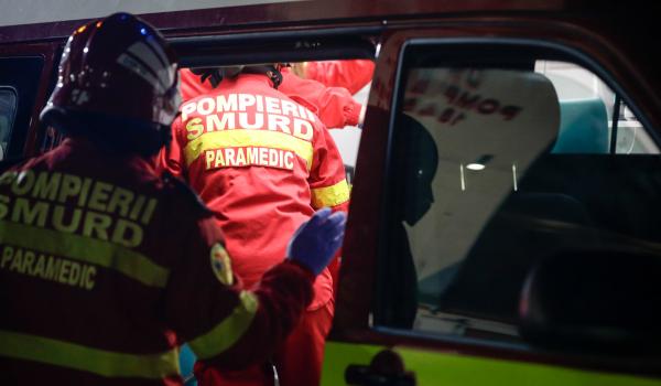 Doi muncitori au murit în Portul Constanţa, după explozia unei anvelope. Suflul i-a aruncat 7 m în aer