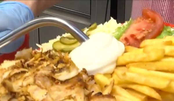 De la sarmale la şaorma şi sushi: Românii schimbă meniul după sărbători