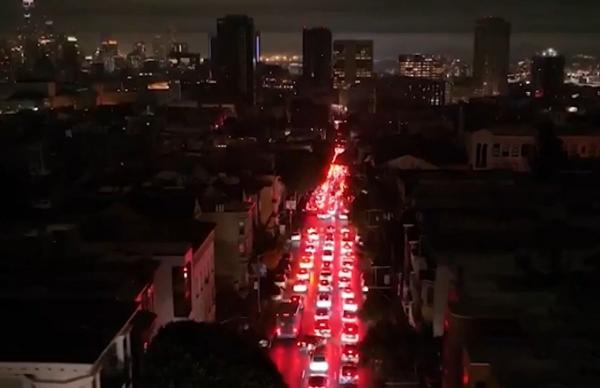 Pană de curent masivă în Berlin: Zeci de mii de oameni, fără curent şi căldură după un atac asupra reţelei