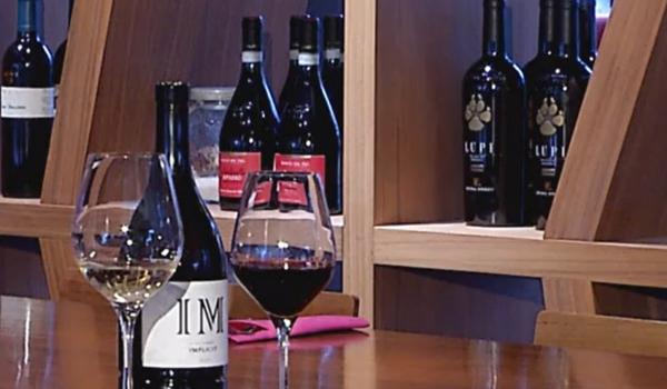 Producţia şi vânzările de vin s-au prăbuşit. Românii aleg sortimente mai ieftine sau băuturi cu alcool redus