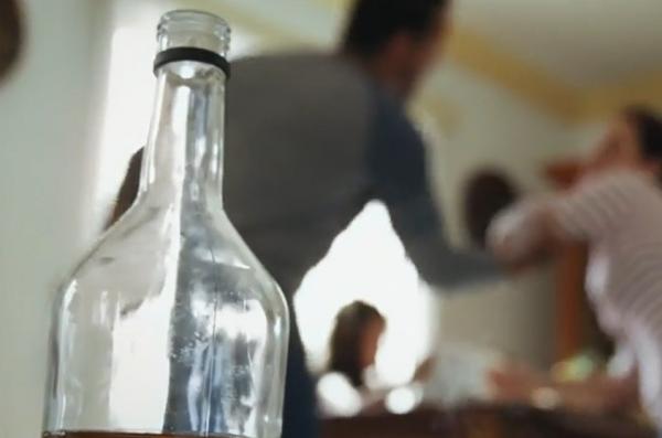 Poliţist din Prahova, acuzat de viol şi agresiune sexuală. Abuzurile s-ar fi petrecut chiar în secţie