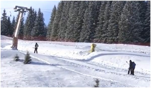 Cât costă distracția pe pârtia Cârlibaba, în plin sezon. Abonamentul pe o singură zi de schiat, 165 de lei