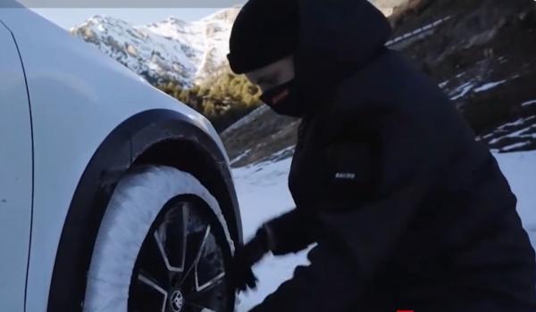 De ce aleg şoferii husele antiderapante. Soluția pentru iarnă, dar cu reguli stricte