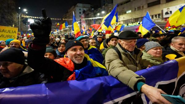 Mii de oameni au protestat faţă de legea Vexler şi au cerut demisia guvernului. Nu au lipsit violenţele