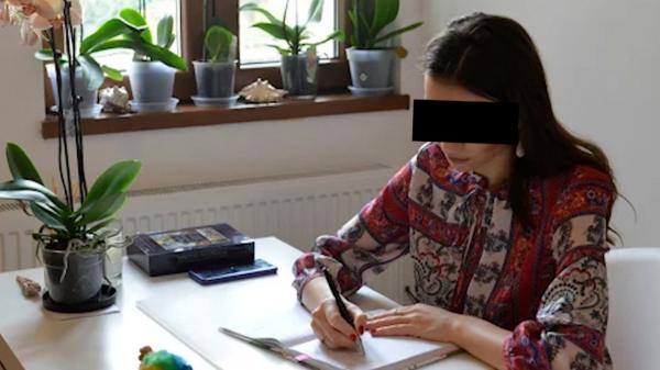 Momentul furtului ceasului de 175.000 euro, surprins de camere. Psiholoaga se afla noaptea în casa italianului