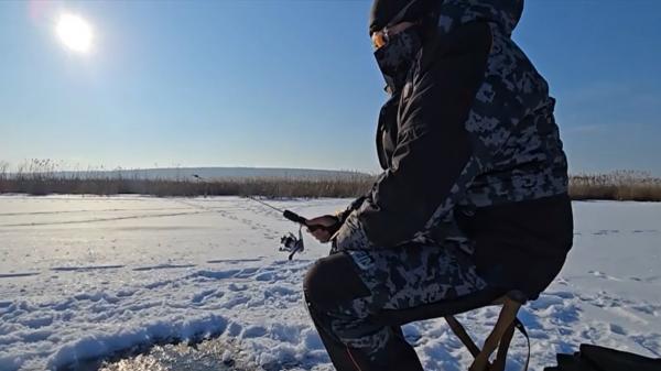 Cât te costă să pescuieşti la copcă şi unde poţi face asta: "Răbdare şi pasiune"