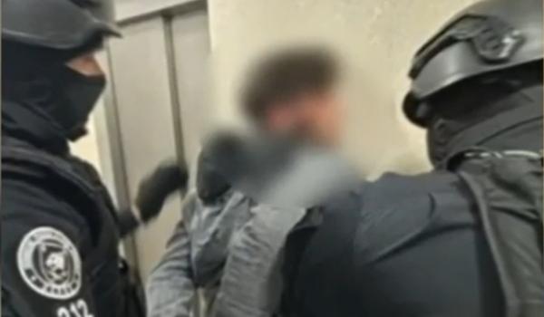 Tânăr din Capitală, săltat de mascaţi. Şi-a sechestrat fosta iubită în casă, deși avea ordin de restricţie