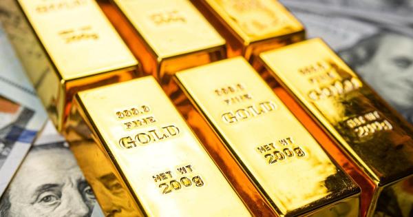 De ce nu se mai opreşte aurul din creştere. A trecut în premieră de 5000 de dolari uncia