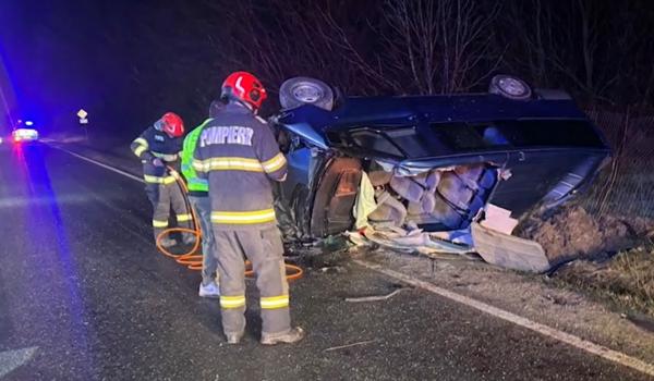 Un bărbat a murit, iar alte șase persoane au fost rănite într-un accident rutier grav în judeţul Buzău