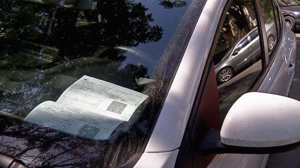 Capcana poliţelor RCA false. Cum au fost păcăliţi şoferii să plătească asigurări "fantomă"