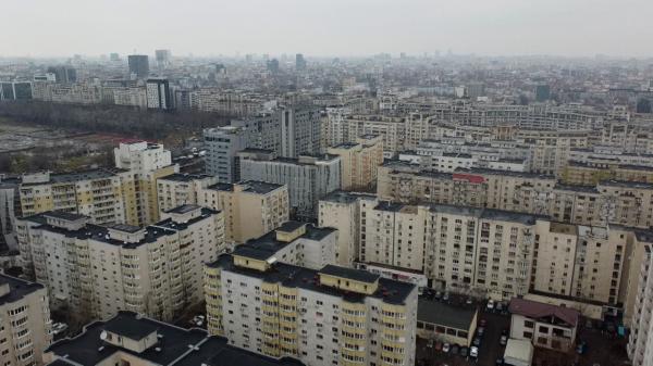 PMB vrea să cumpere 24 de mini centrale pentru ca bucureştenii să nu mai stea în frig. Preţul investiţiei