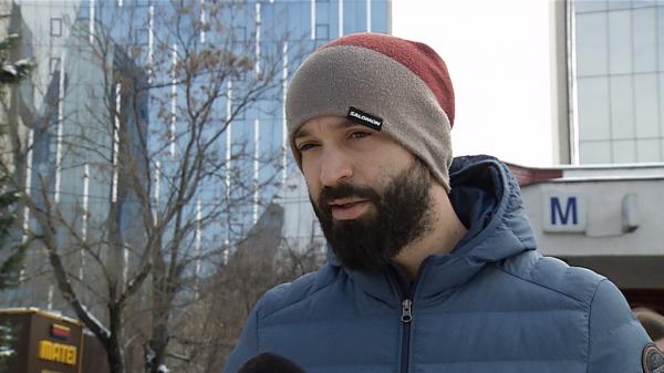 Românii care şi-au scăzut ratele cu sute de lei, după refinanţări. 10 bănci oferă dobândă sub IRCC