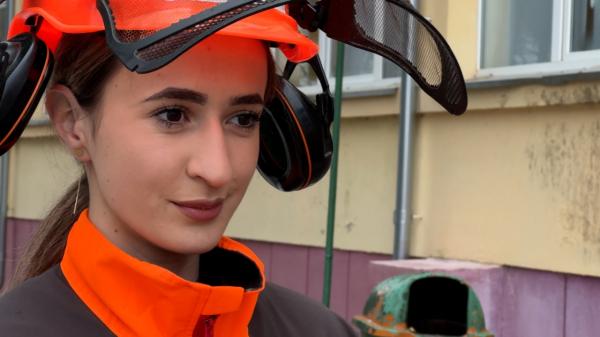 Meseria despre care mulți spun că e "doar pentru bărbați" i-a schimbat viața Mihaelei. Acum țintește Mondialul