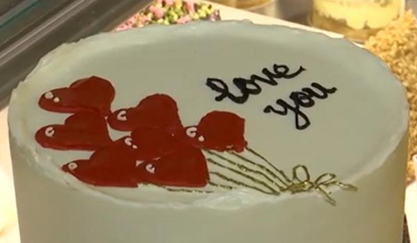 Torturi de Valentine’s Day 2026: Cât costă un kilogram și ce modele romantice aleg îndrăgostiții