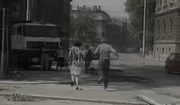 "Sarajevo Safari". O româncă misterioasă, printre lunetiştii care vânau civili şi copii pentru 100.000 euro