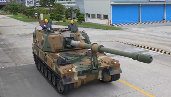 România va produce obuziere autopropulsate la Petreşti. Contract strategic cu Coreea de Sud