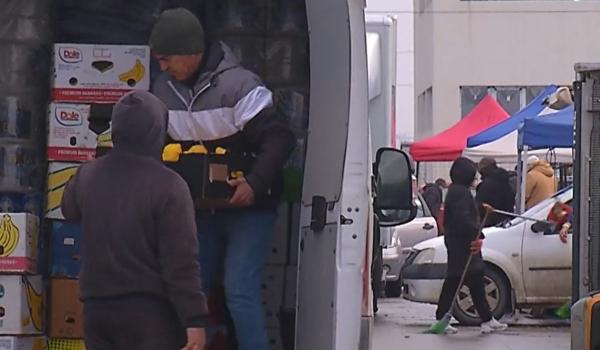 România importă tot mai multe fructe și legume, pe fondul scăderii producției locale