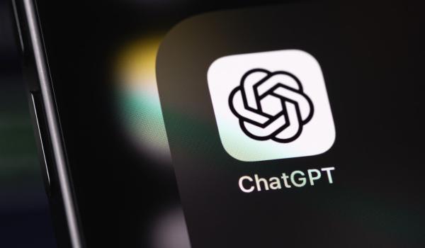 "Premieră" în Timiș. Polițiștii au folosit o conversație cu ChatGPT ca probă în instanță