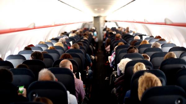 Filmul zborului cu emoţii Bucureşti - Hurghada. A fost cel mai urmărit pe Flight Radar