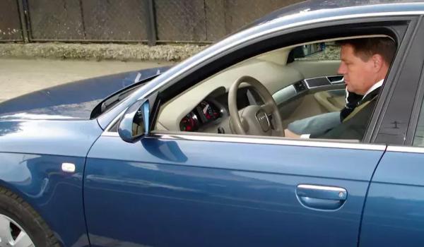 Cu cât a fost vândută mașina de protocol a fostului președinte Klaus Iohannis. Licitația a pornit de la 1.000€