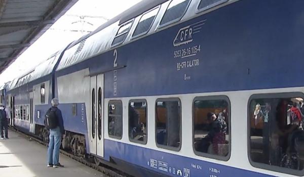 Probleme grave în sistemul feroviar românesc: "Se ia o piesă de pe o locomotivă, se pune pe alta"