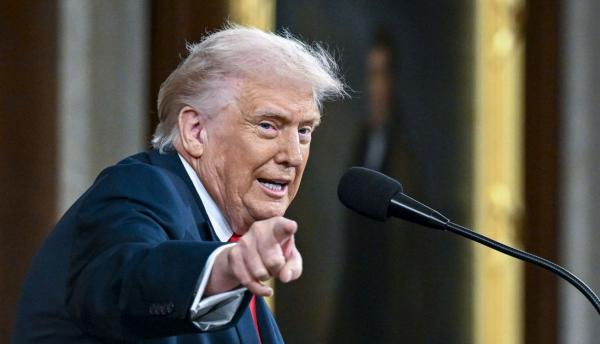 Analiza discursului record ținut de Trump în Congres. "Cât mai merge circul fără pâine?"