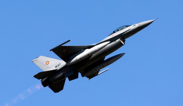 Alertă la graniță, după ce o dronă a intrat în spaţiul aerian al României. 2 avioane F-16, ridicate de la sol