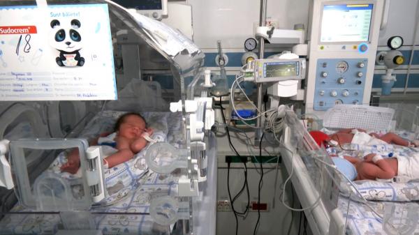 Premieră la Maternitatea Odobescu din Timișoara: o naștere rară de tripleți identici care i-a uimit pe medici