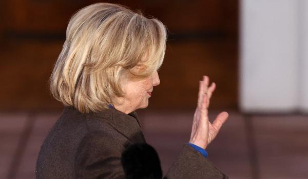 Investigaţia în dosarul Epstein ajunge la cei mai importanţi oameni ai planetei