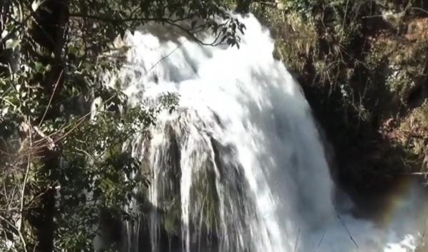 Imagini spectaculoase din inima Banatului. Cascada Bigăr, cea mai frumoasă din lume, în "straie" de primăvară