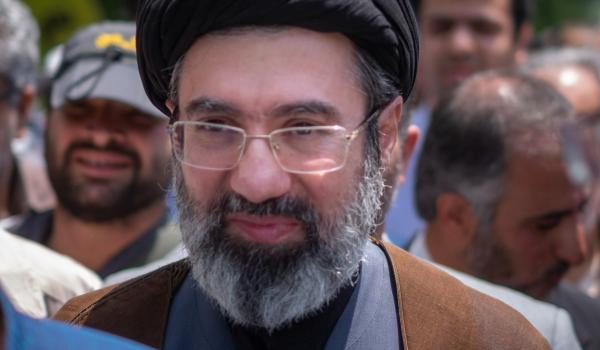 Momentul în care televiziunea de stat anunță că Mojtaba Khamenei devine noul lider al Iranului