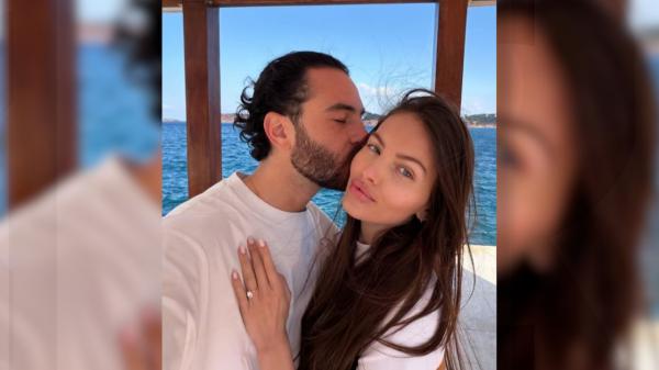 "Cea mai frumoasă fată din lume" se căsătorește. Cum a fost cerută Thylane Blondeau în Grecia