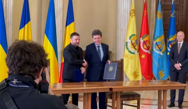 Ce au negociat Nicuşor Dan şi Zelenski la Bucureşti. Momentul semnării parteneriatului strategic