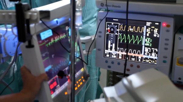 Interlopii din clanul Cârpaci au forţat un român să-şi doneze rinichiul. Beneficiar, liderul grupării