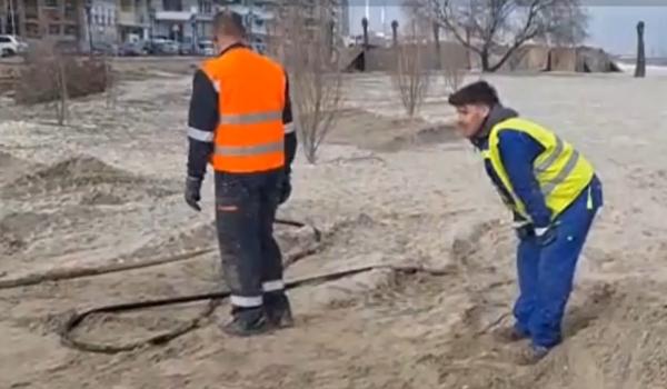 Pericolul ascuns sub nisip pe plajele din Năvodari, descoperit înainte de sezon. Controale extinse pe litoral