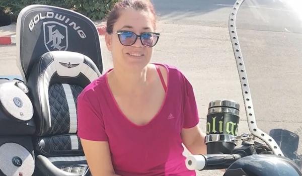 Elena a trecut milimetric pe lângă moarte după ce a fost atacată de soţ. Apoi, bărbatul s-a rănit singur