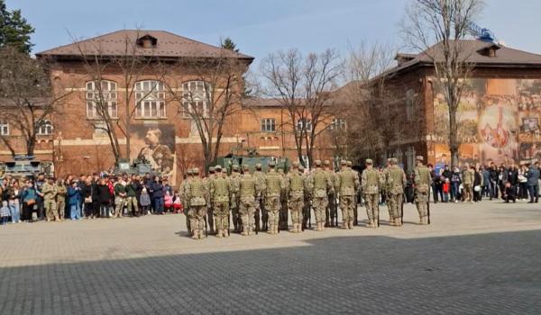 Ziua Porţilor Deschise la Academia Tehnică Militară din Bucureşti. Ce oportunităţi descoperă studenţii