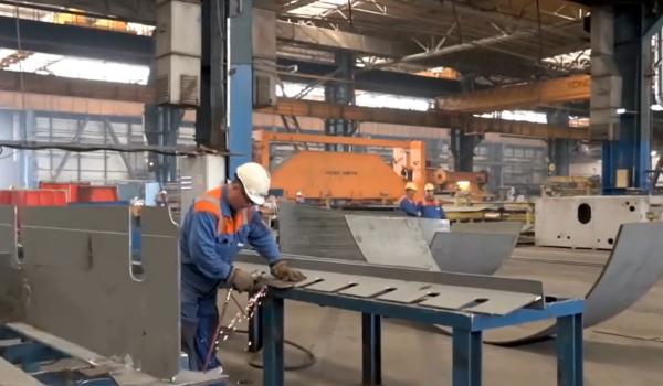 Orașul care a fost unul dintre motoarele industriei, dar în care acum mii de angajați se trezesc brusc șomeri